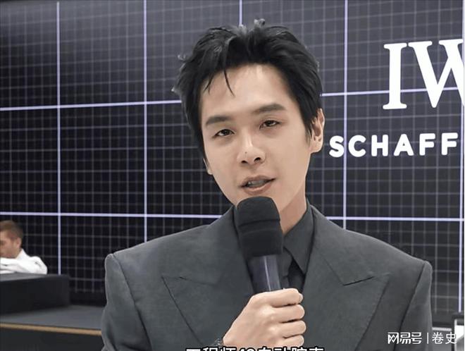 杰伦被谷爱凌的大长腿抢了风头日内瓦钟表展：一身西装的周(图14)